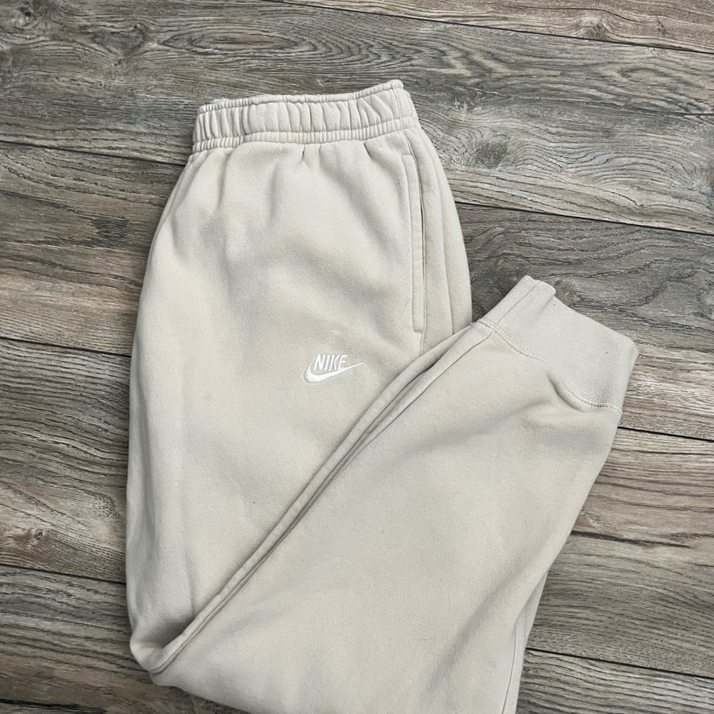 beige nike sweatpants